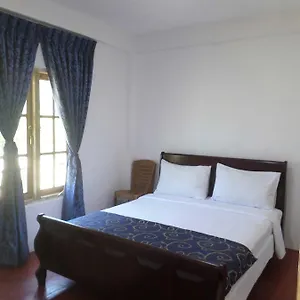 Bed & Breakfast The Train View