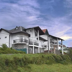 Misthill Rest - Lavish *** Nuwara Eliya